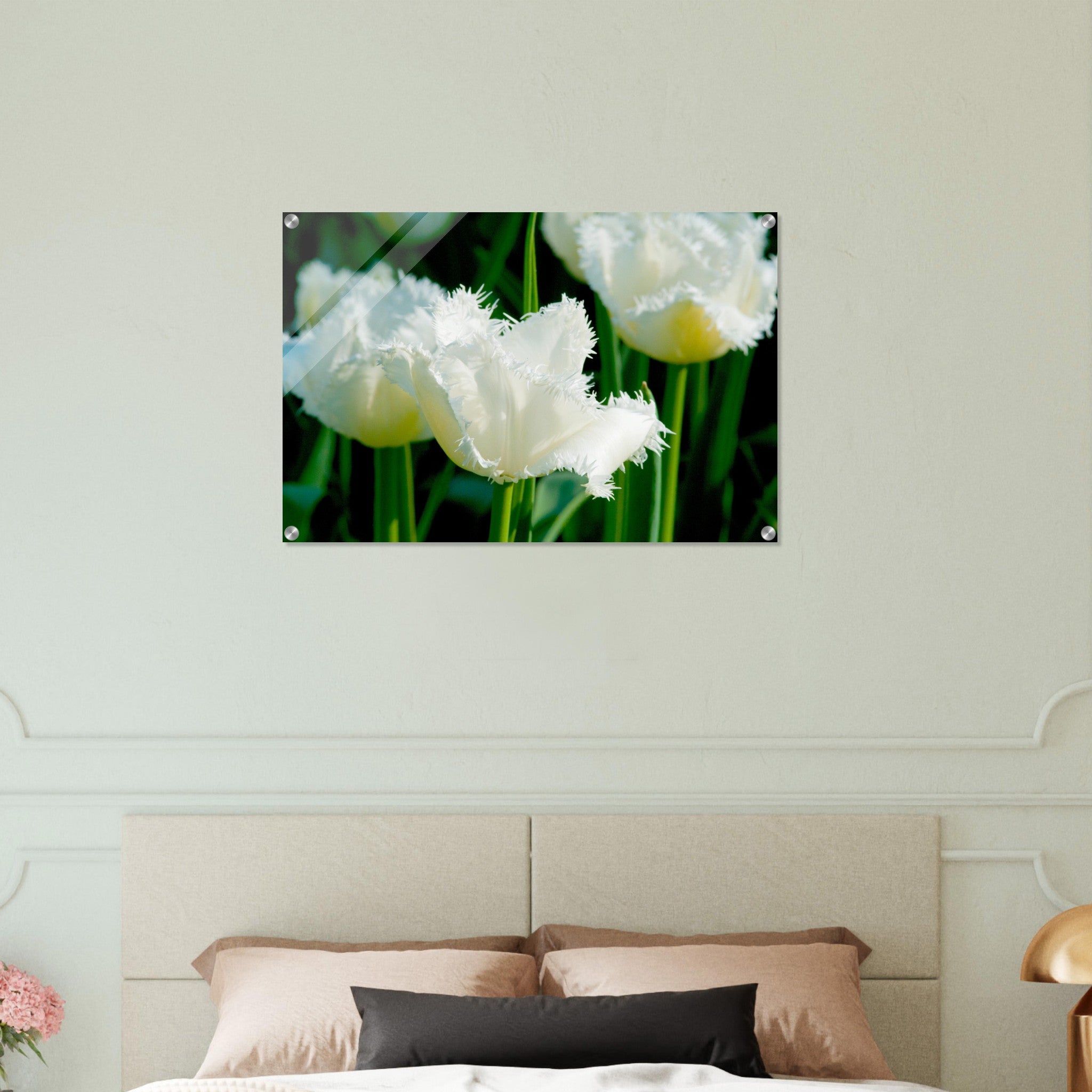 Acrylglas wanddecoratie met prachtige witte tulpen met franjes