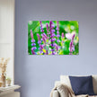 Acrylglas wanddecoratie met schitterende paarse bossalie bloemen