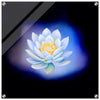 Acrylprint van een prachtige blauwe lichtbol met op de voorgrond een lotusbloem