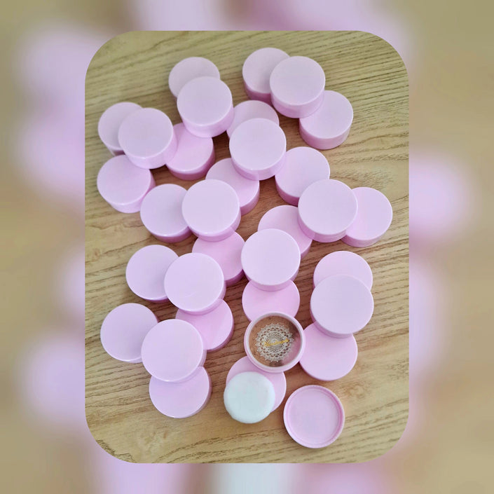 Nalany skincare minerale foundation – handgemaakte, zuivere make-up met rijke pigmenten die zich mooi aanpassen aan lichte tot medium huidtinten. Zorgt voor een egale, natuurlijke finish en is geschikt voor de gevoelige huid.