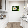 Acrylglas wanddecoratie met een prachtige witte dahlia 